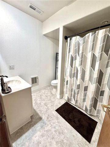 302 W 16TH Street, Maryville, MO 64468