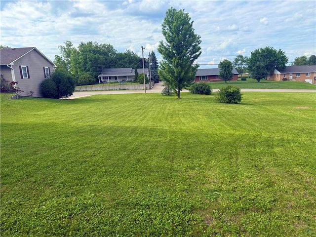 302 W 16TH Street, Maryville, MO 64468