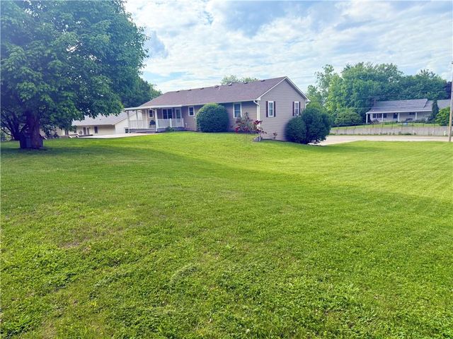 302 W 16TH Street, Maryville, MO 64468