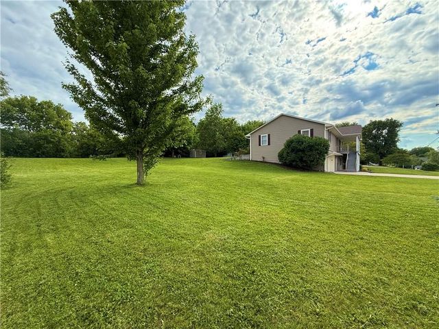 302 W 16TH Street, Maryville, MO 64468