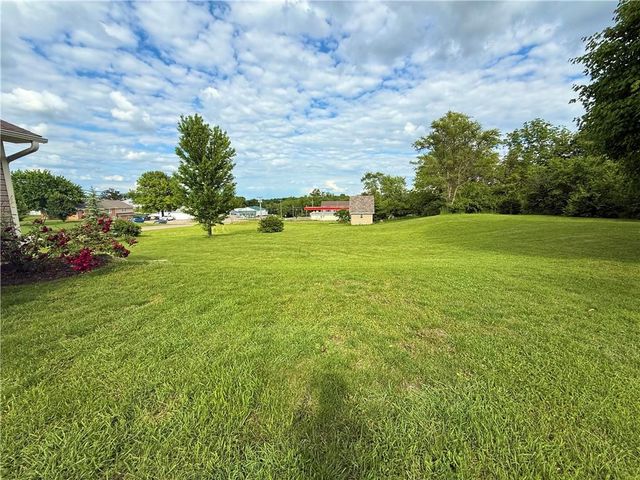 302 W 16TH Street, Maryville, MO 64468