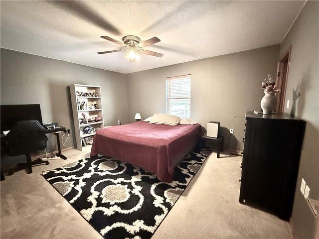 302 W 16TH Street, Maryville, MO 64468