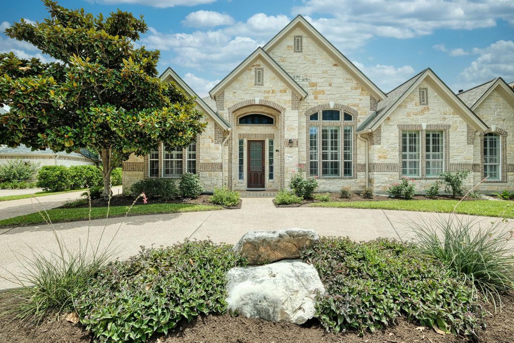 2346 Berwick DR, Round Rock, TX 78681