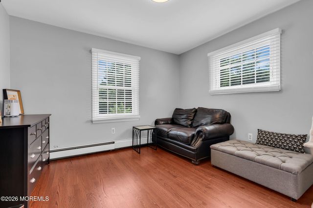 10 Homestead Place, Holmdel, NJ 07733