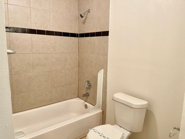 2310 Chapel Hill Lane, Arlington, TX 76014