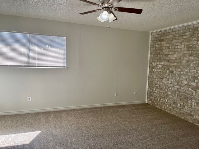 2310 Chapel Hill Lane, Arlington, TX 76014