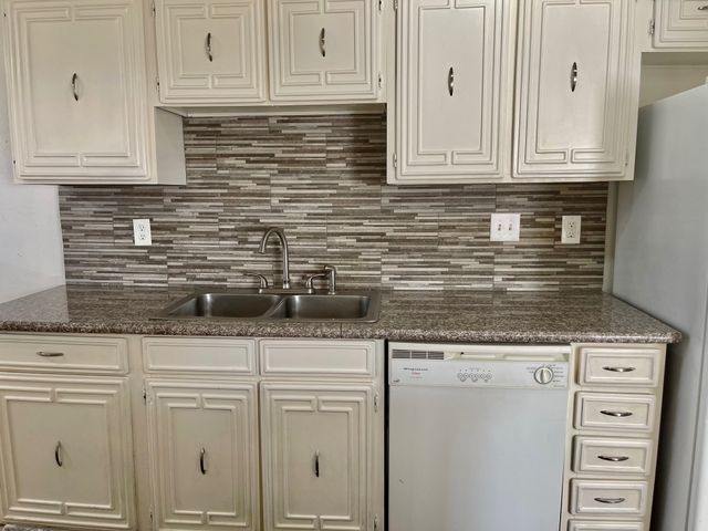 2310 Chapel Hill Lane, Arlington, TX 76014