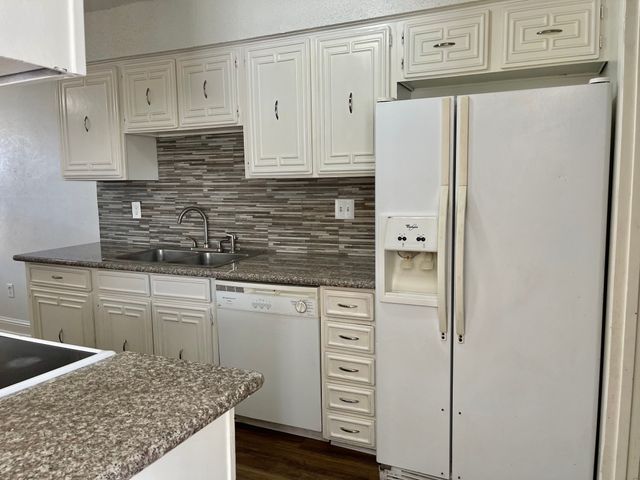 2310 Chapel Hill Lane, Arlington, TX 76014