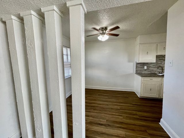 2310 Chapel Hill Lane, Arlington, TX 76014