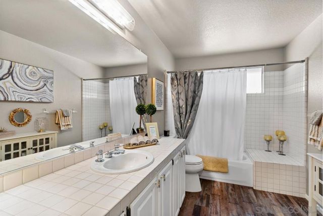 56 Via Casitas, Bonsall, CA 92003