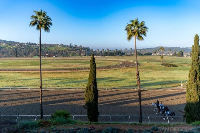 56 Via Casitas, Bonsall, CA 92003