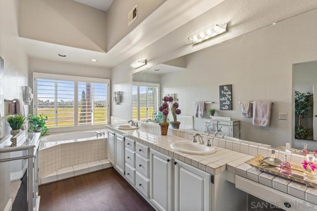 56 Via Casitas, Bonsall, CA 92003