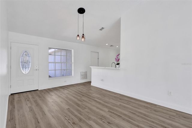 318 WALPOLE LOOP, Davenport, FL 33897