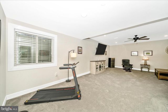 2821 CAMOMILE DR E, Frederick, MD 21704