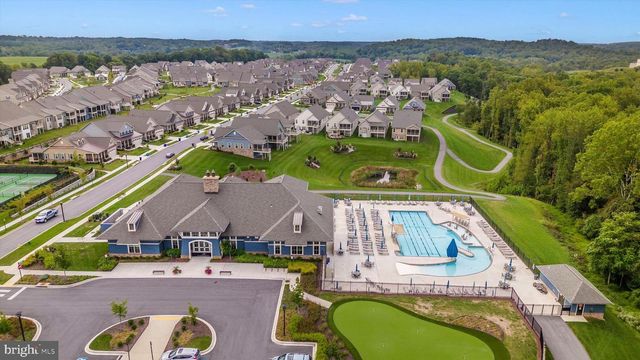2821 CAMOMILE DR E, Frederick, MD 21704