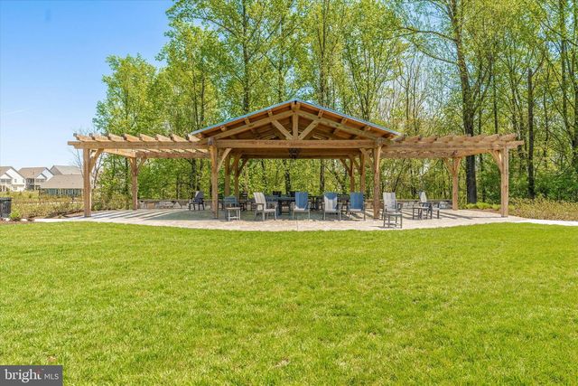 2821 CAMOMILE DR E, Frederick, MD 21704