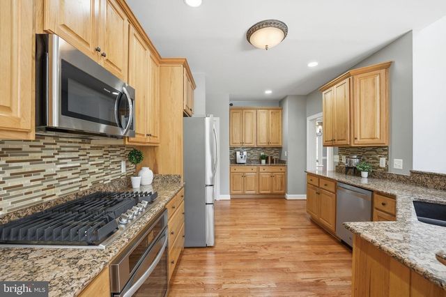 10702 CEDAR CREEK DR, Spotsylvania, VA 22551