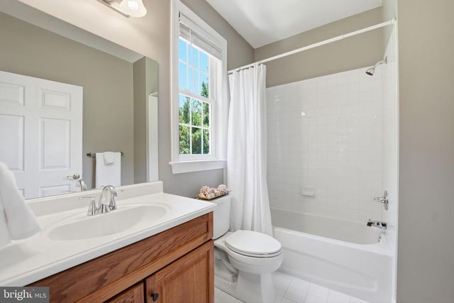 10702 CEDAR CREEK DR, Spotsylvania, VA 22551