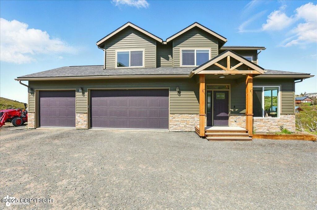 10380 Honey Bear Lane, Anchorage, AK 99516
