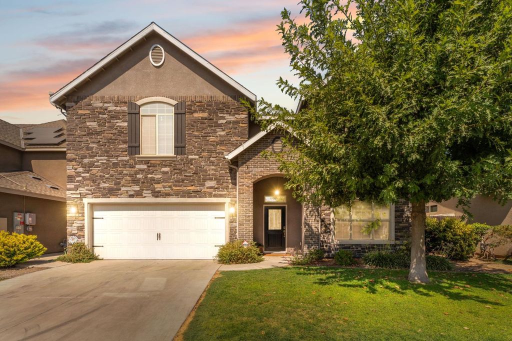 6760 W Lucas Drive, Fresno, CA 93722