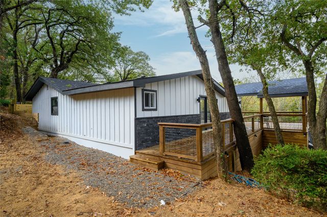 491 Black Forest Drive, Pottsboro, TX 75076