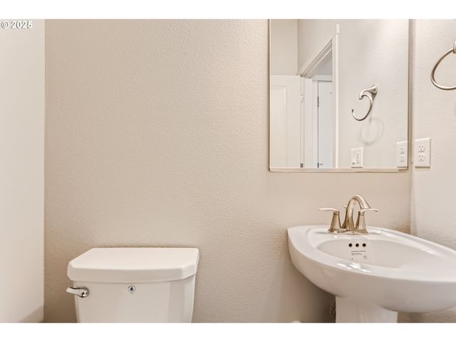 11314 Nw 317TH Ave, North Plains, OR 97133