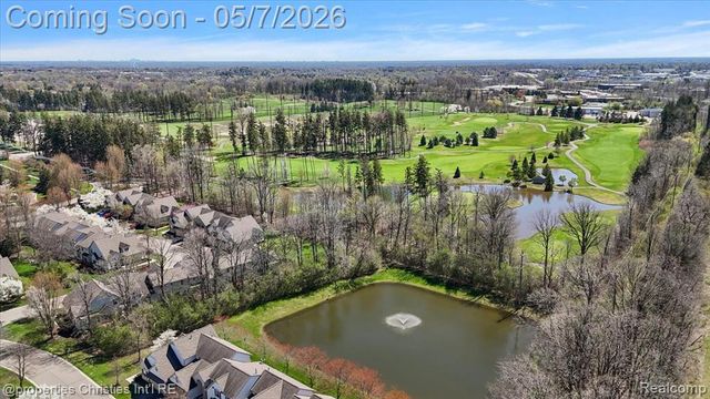 38385 Churchill Lane, Farmington Hills, MI 48331
