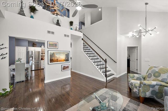 38385 Churchill Lane, Farmington Hills, MI 48331