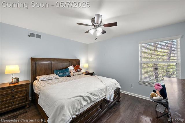 38385 Churchill Lane, Farmington Hills, MI 48331