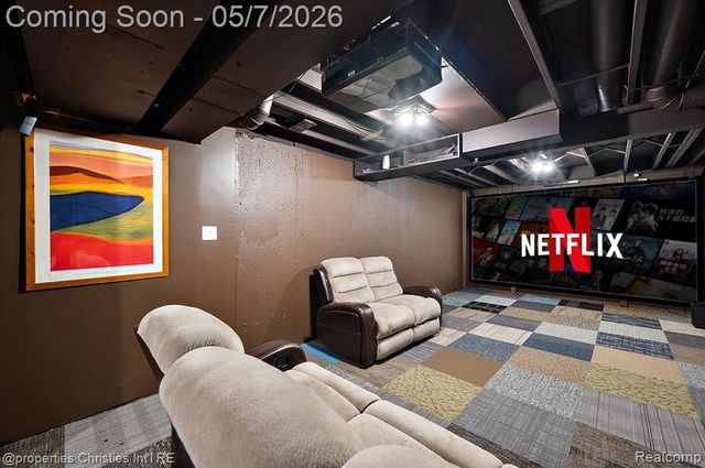 38385 Churchill Lane, Farmington Hills, MI 48331