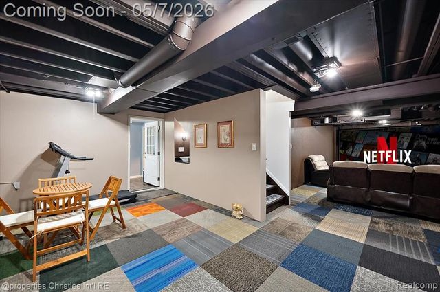 38385 Churchill Lane, Farmington Hills, MI 48331