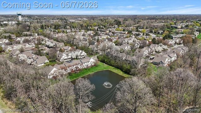 38385 Churchill Lane, Farmington Hills, MI 48331