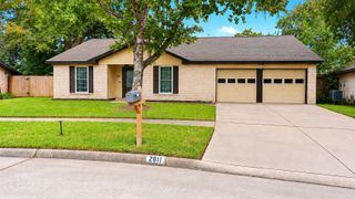 2811 New England Court, Webster, TX 77598