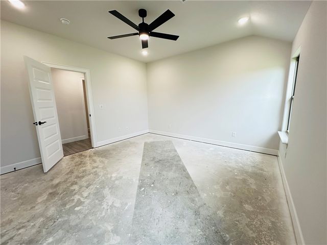 6405 NW Harley Street, Bentonville, AR 72713