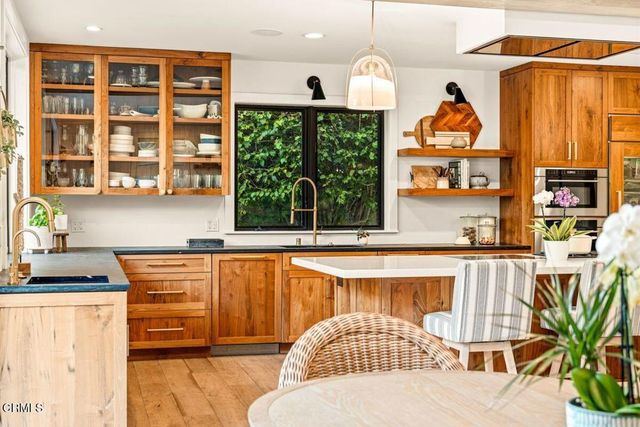 1302 Devon Lane, Ventura, CA 93001