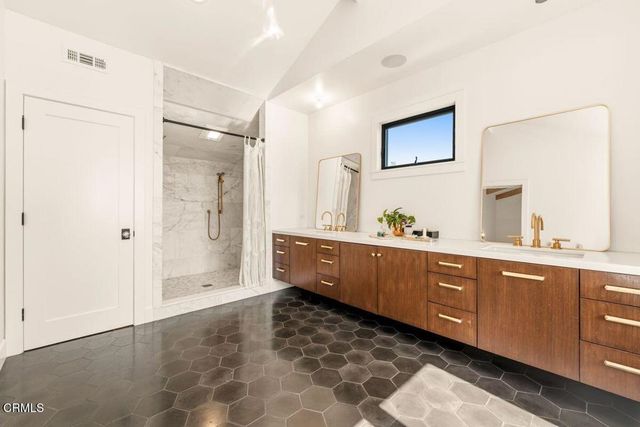 1302 Devon Lane, Ventura, CA 93001