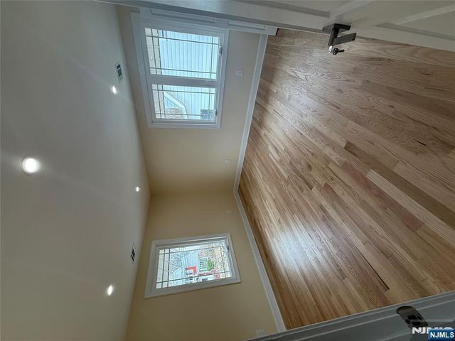 107 Chestnut Street, Rochelle Park, NJ 07662