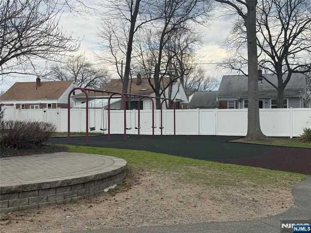 107 Chestnut Street, Rochelle Park, NJ 07662