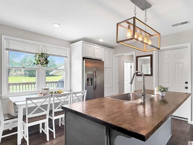 1603 Catalina Dr., Murray, KY 42071