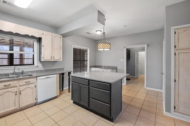 3100 HWY 194 HWY, Rossville, TN 38066