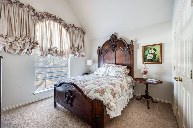 1536 Waterside Court, Dallas, TX 75218