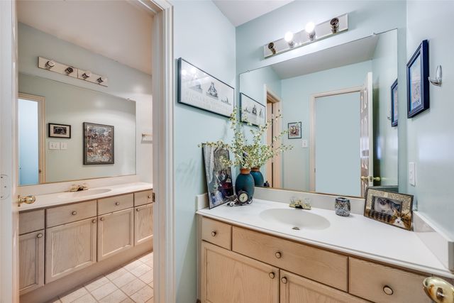 1536 Waterside Court, Dallas, TX 75218