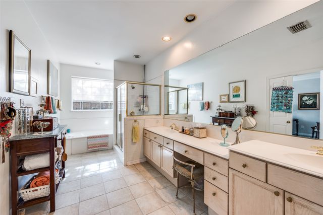 1536 Waterside Court, Dallas, TX 75218