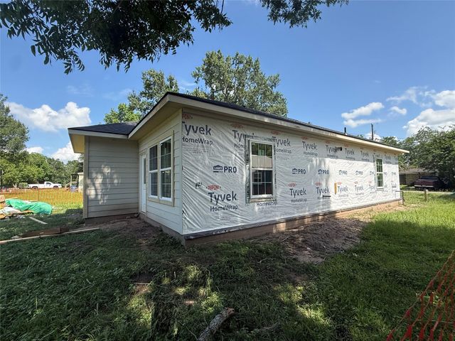 2310 Fitz Lee Street, Waller, TX 77484