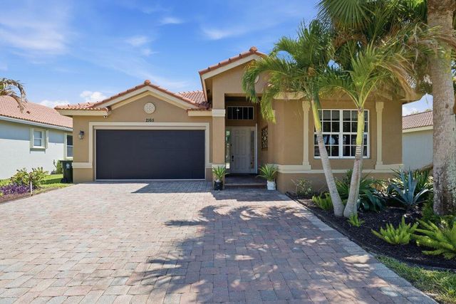 2165 SW Newport Isles Boulevard, Port St. Lucie, FL 34953