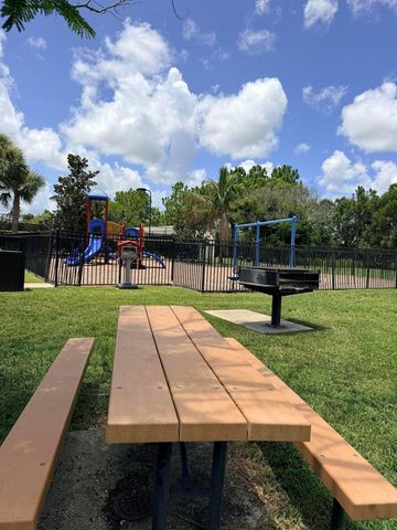 2165 SW Newport Isles Boulevard, Port St. Lucie, FL 34953