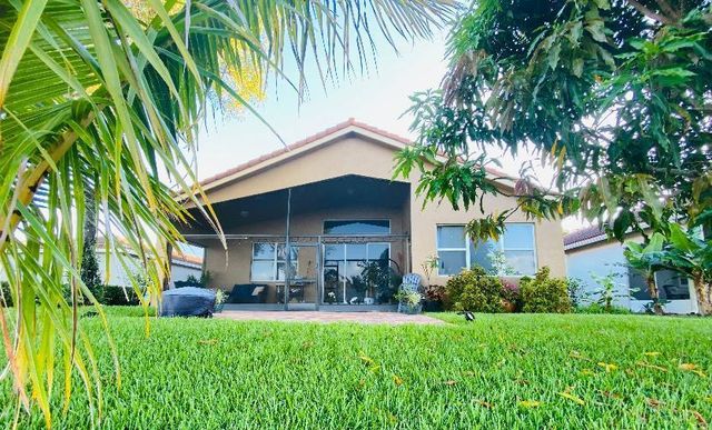 2165 SW Newport Isles Boulevard, Port St. Lucie, FL 34953