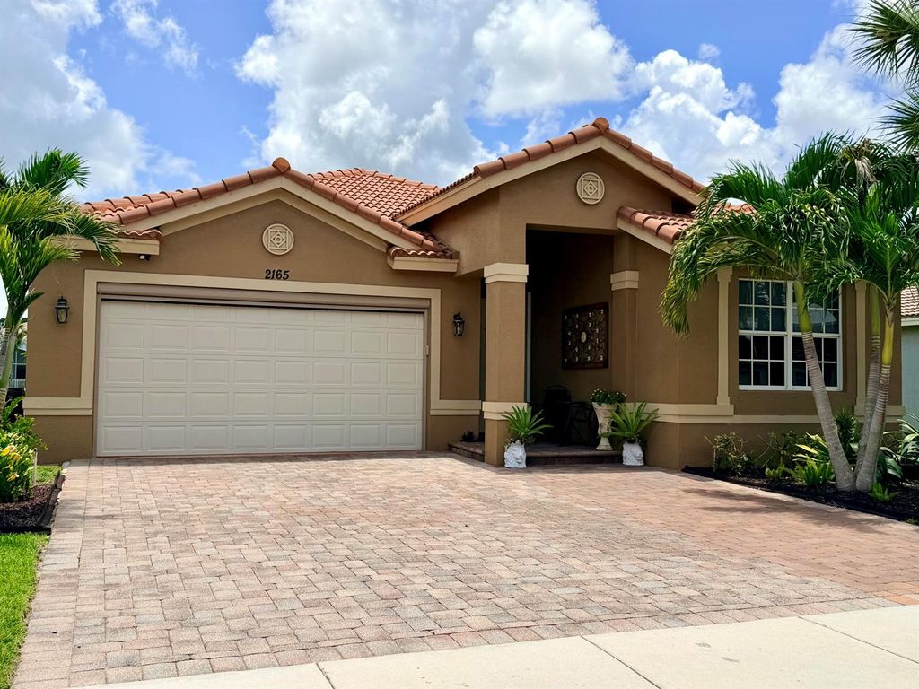 2165 SW Newport Isles Boulevard, Port St. Lucie, FL 34953