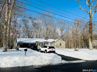 19 Sapia Drive, East Lyme, CT 06357