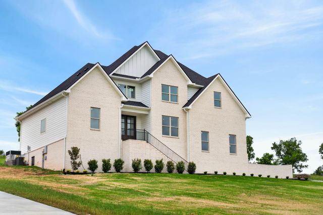 295 Bridle Path Lane, Hartsville, TN 37074